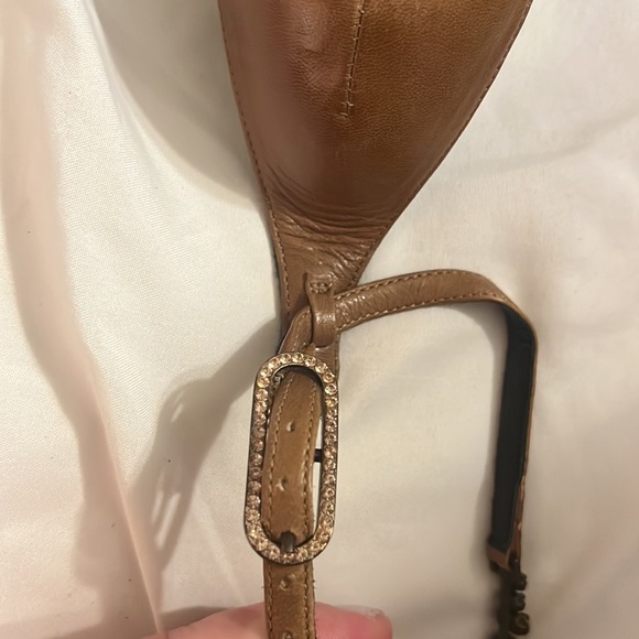 Made in Italy Chanel size 36 tan and black patent trim - Picture 6 of 8